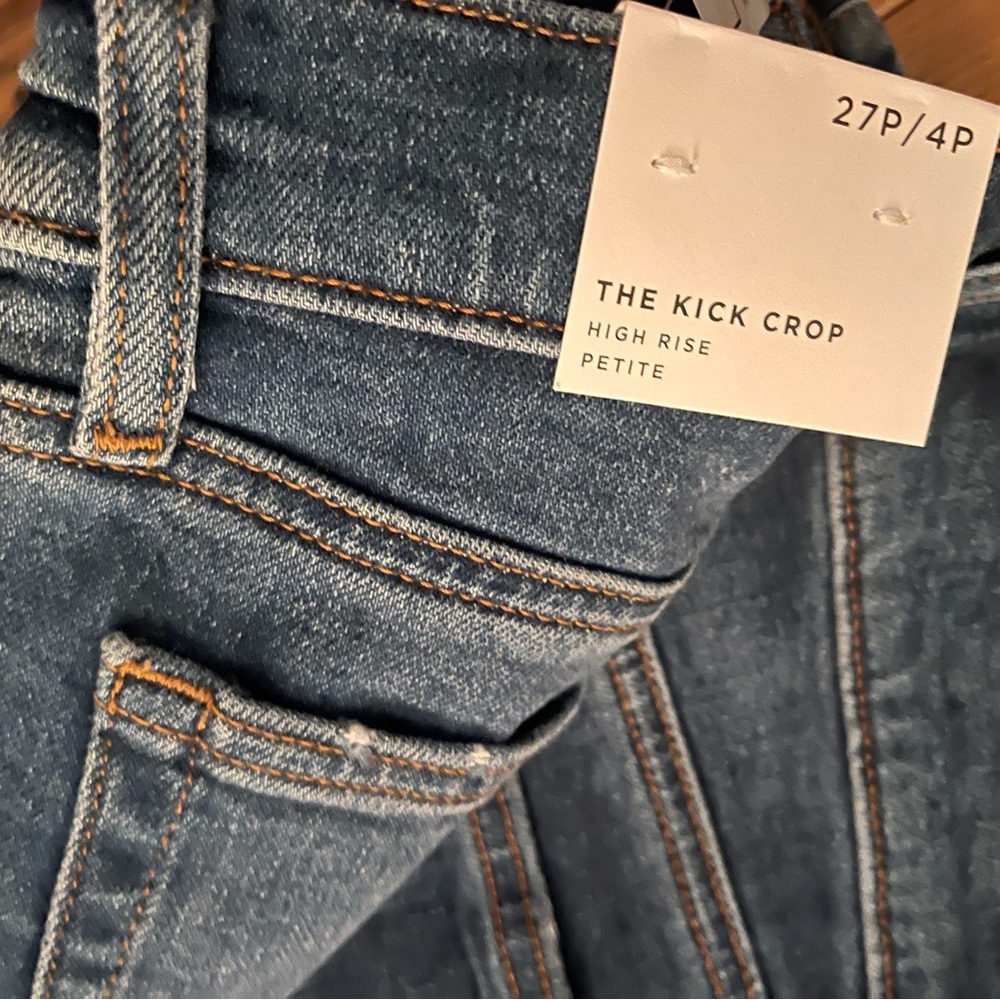 Loft: the kick crop High Rise Petite Jeans 27p/4p